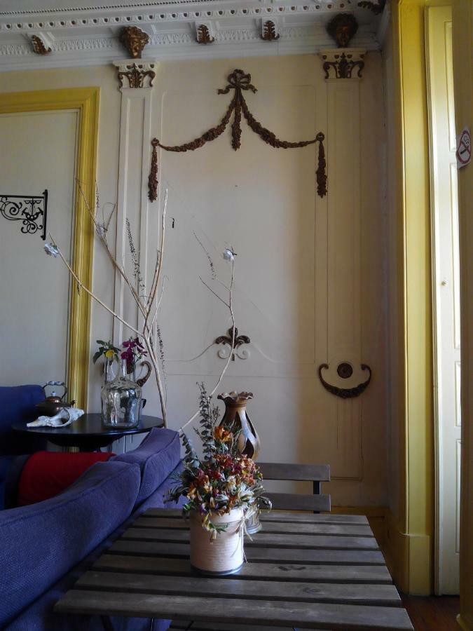 Guest house Refuge In Santa Marta Lisbon